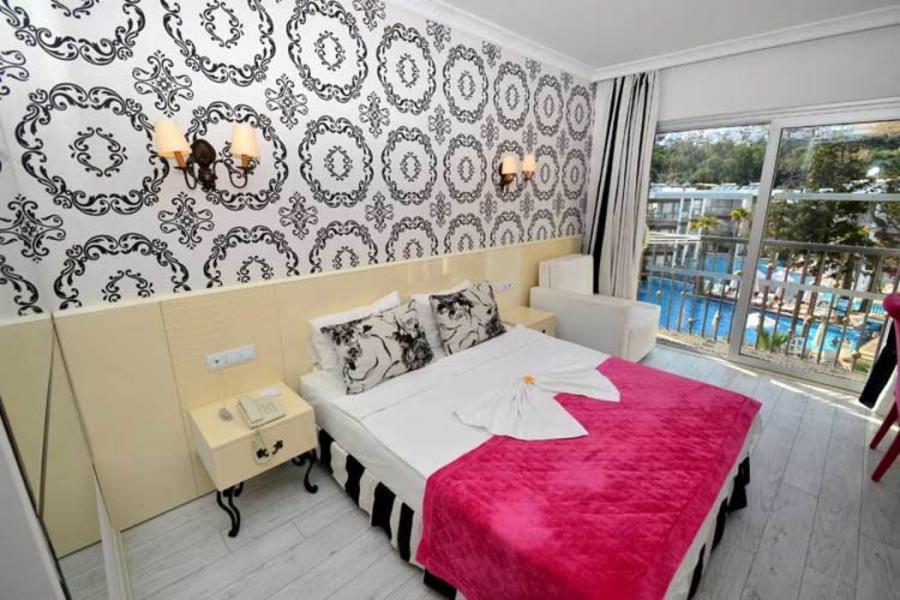 LADONİA HOTELS MİO BİANCO