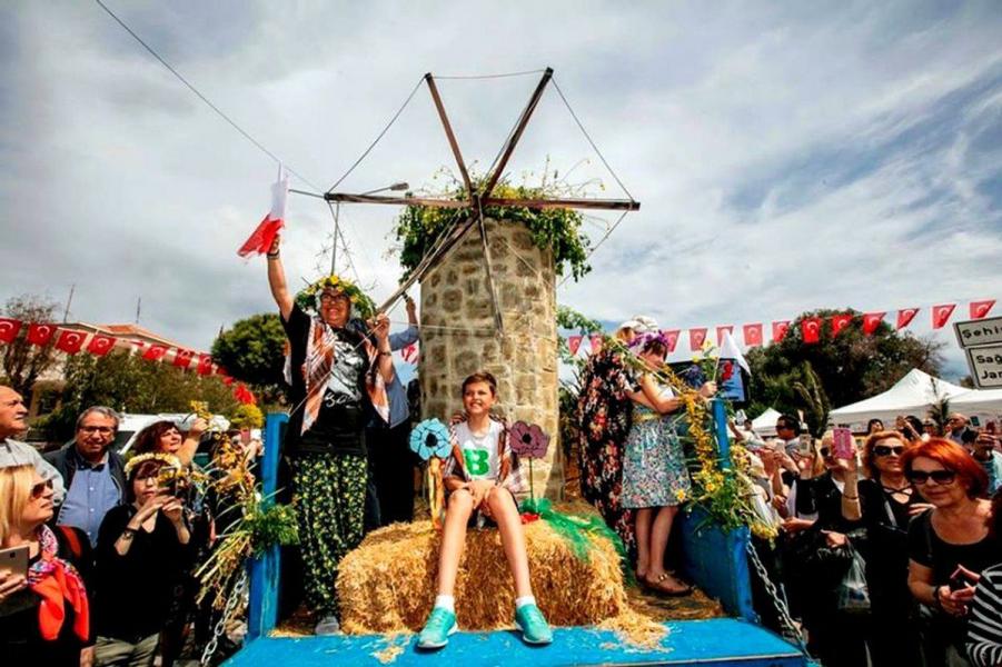 ALAÇATI OT FESTİVALİ TURU