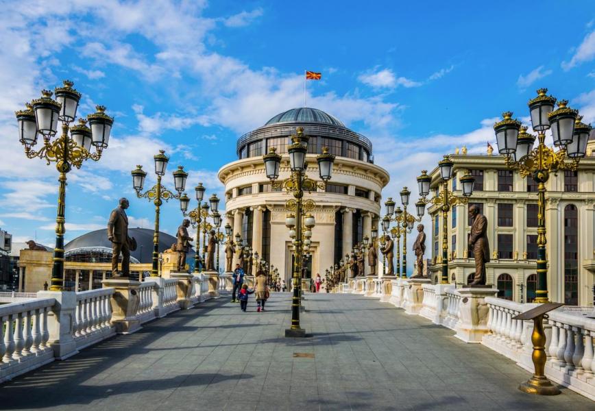 Uçaklı Vizesiz Büyük Balkan Turu İzmirden Direkt Uçuş Fırsatı ( 7 Gece 8 Gün)