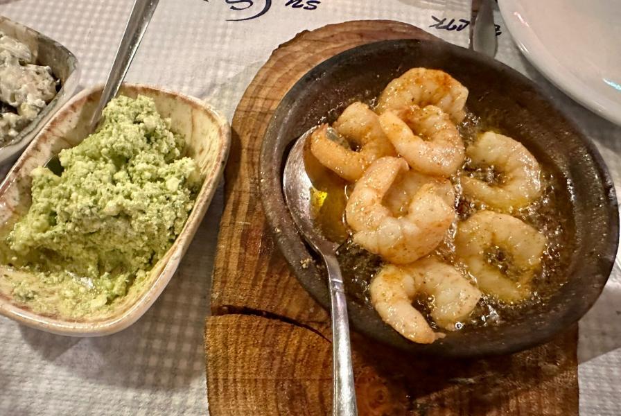  Deniz Ürünleri Restoranı Ve Alkollü Meyhane Konsepti