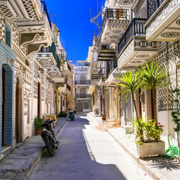 YUNANİSTAN  SAKIZ ADASI TURU