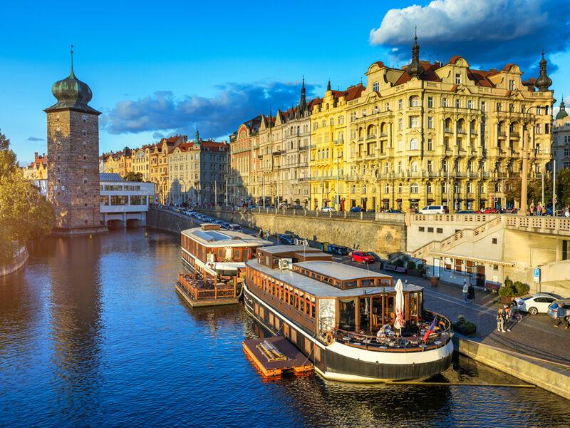 Otobüs ile Orta Avrupa Masalı