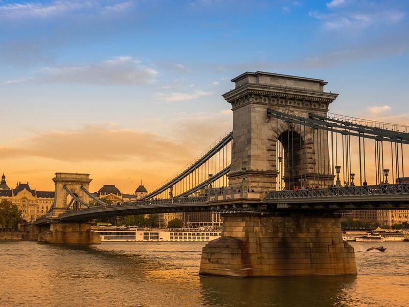 Otobüs ile Orta Avrupa Masalı