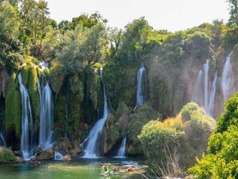 Otobüs ile Balkan Masalı (Ekstra Turlar, Akşam Yemekleri, Balkan Gecesi & Yunan Tavernası Dahil)