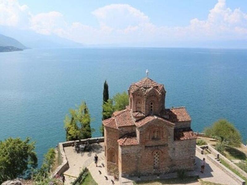 Otobüs ile Balkan Masalı (Ekstra Turlar, Akşam Yemekleri, Balkan Gecesi & Yunan Tavernası Dahil)