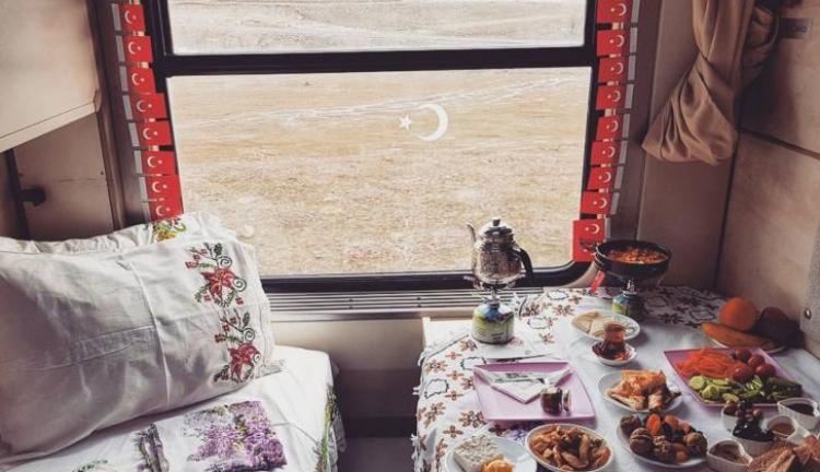 Yataklı Tren ile Van & Kars & Erzurum Turu - 5 Gece 6 Gün (Ankara Çıkışlı) / Tren Gidiş - Uçak Dönüş