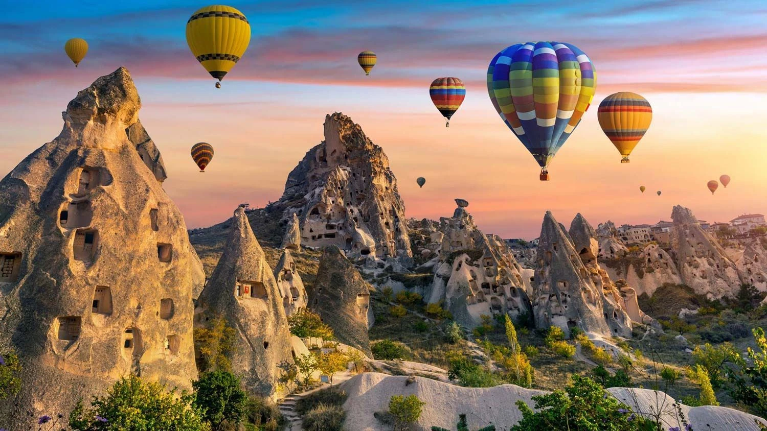 2 GECE KAPADOKYA VE KONYA TURU - UŞAK KALKIŞLI