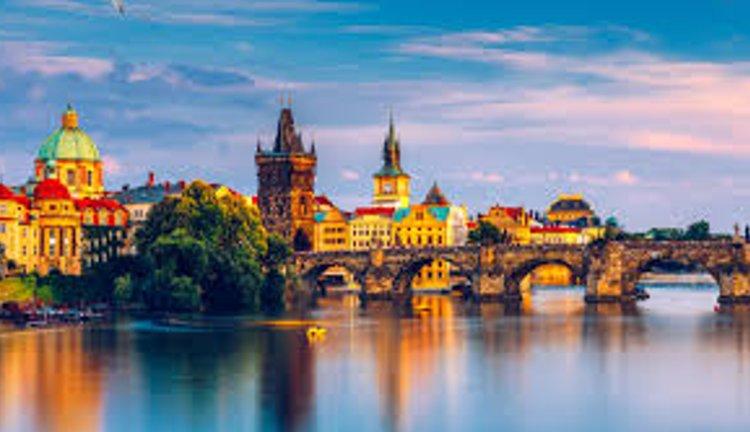 Mavi Tuna Nehri Deluxe Cruise | İzmir Çıkışlı Seçkin Avrupa Nehir Yolculuğu – Amadeus Queen 5★