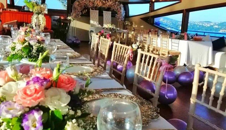 İstanbul Boğaz VIP Yat Organizasyon | 60 Kişilik Lüks Yat