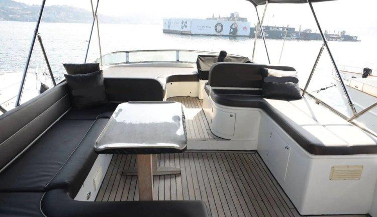 Bosphorus Yacht Rental Kuruçeşme Istanbul | 25 Person Luxury Motoryacht