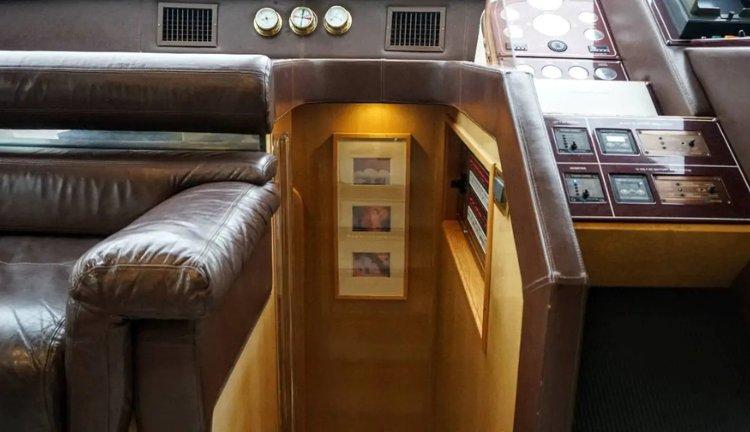 Istanbul Bosphorus Yacht Rental | 12 Person Luxury Motoryacht