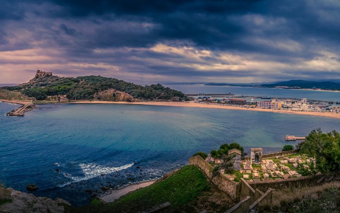 Tabarka: Doğa, Deniz ve Mercan Kayalıklarının Şehri