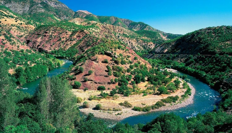 Tunceli Elazığ Kemaliye Divriği Turu