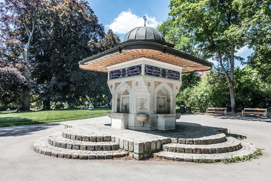 Avrupanın Ortasına, Tunanın Kıyısına: Orta Avrupa’nın İncileri – Krakov, Prag, Bratislava, Budapeşte, Viyana