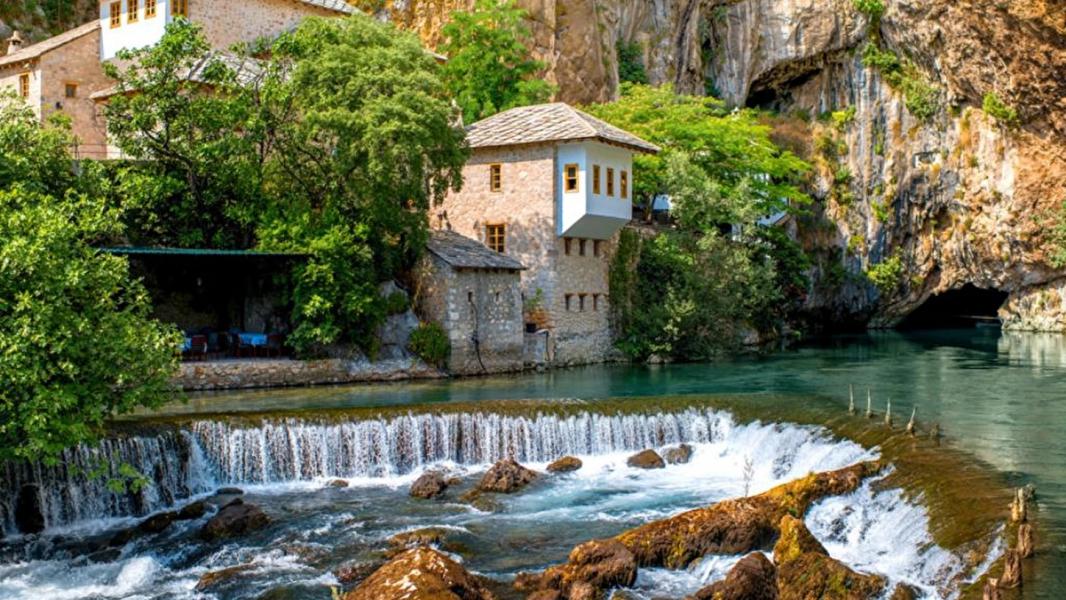 Kosovalı Büyük Balkanlar (PRN-PRN) Ajet Havayolları ile  Tüm Çevre Gezileri , Extra Turlar, Akşam Yemekleri ve Balkan Gecesi Dahil Vizesiz