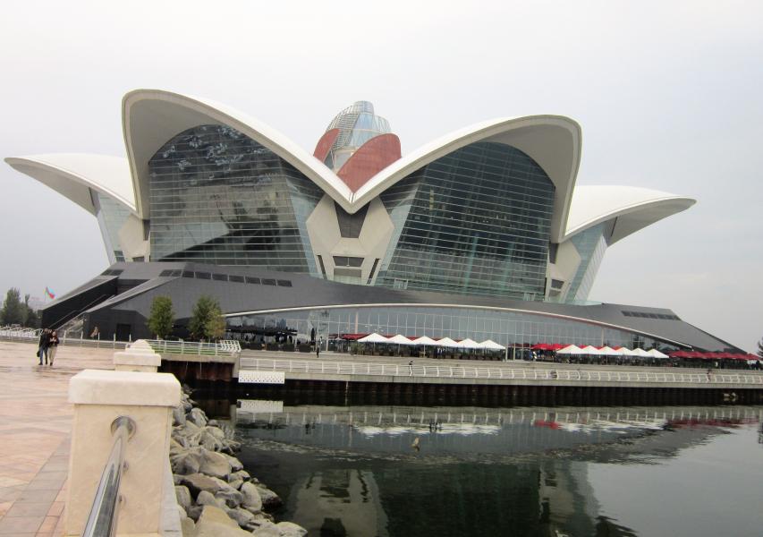 Görkemli Bakü: Hazar’ın İncisi Turu 3 Gece 4 Gün İlkbahar Dönemi Özel Türk Havayolları İle 