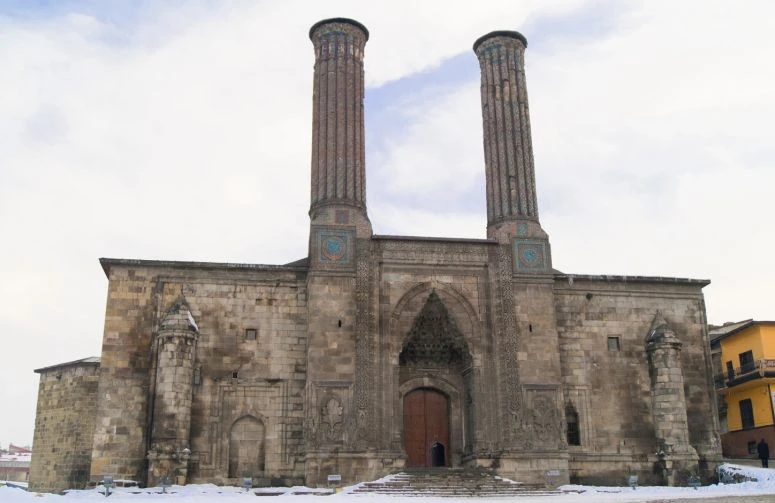 Anabasis: On Binlerin Dönüşü Turu (Erzurum & Bayburt & Gümüşhane & Trabzon)