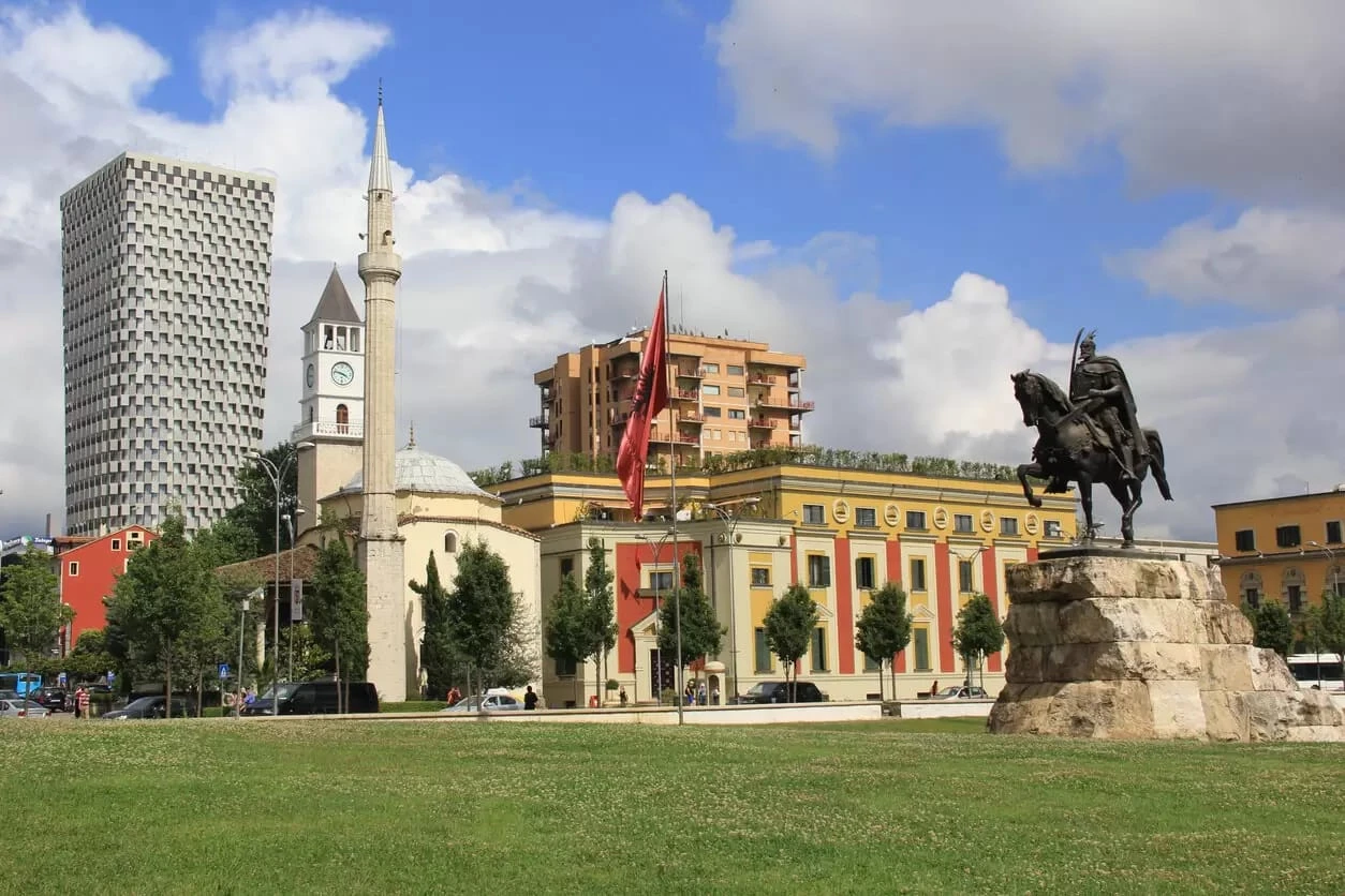 Mavi & Yeşil Balkan Turu Türk Hava Yolları ile ( Yenişehir, İznik, Orhangazi Çıkışlı )