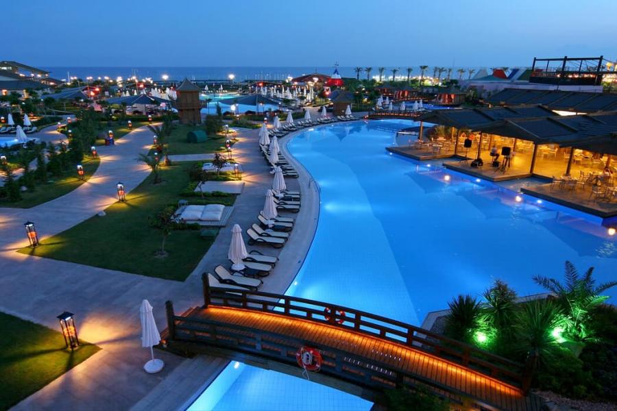 Limak Lara Deluxe Hotel Resort