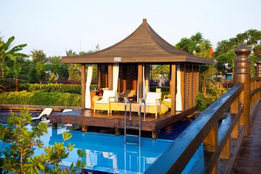 Limak Lara Deluxe Hotel Resort