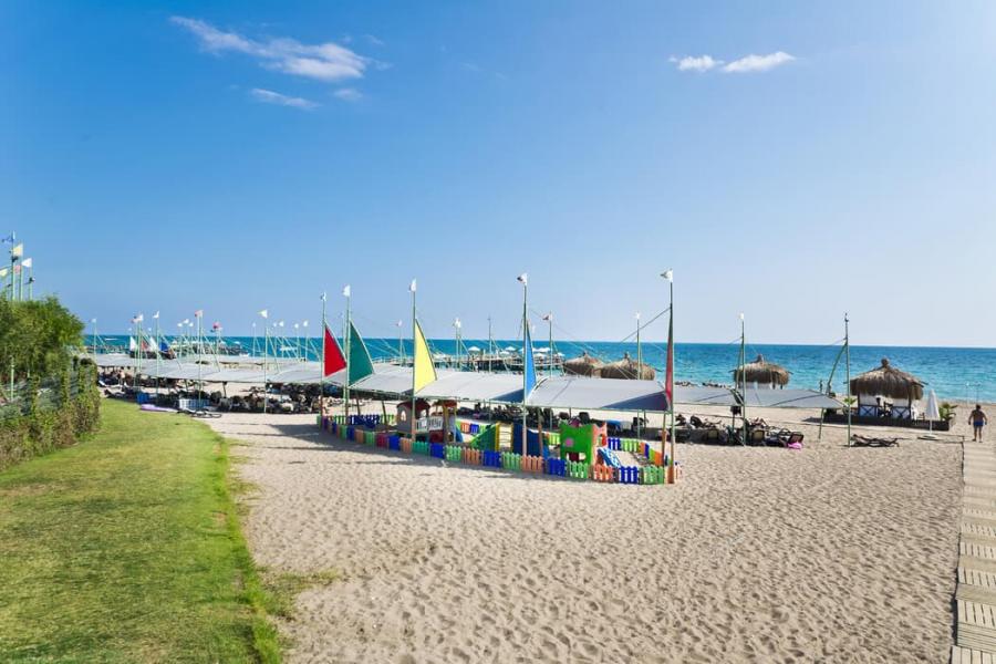 Limak Lara Deluxe Hotel Resort