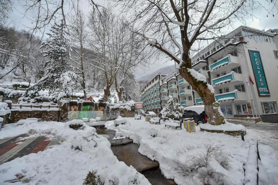 Oylat Kaplıcaları Çağlayan Otel