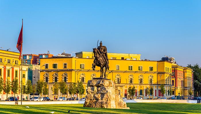 Ankara Hareketli Otobüs İle Büyük Balkan 9 Ülke Turu Ekstra Turlar ve Akşam Yemekleri ve Balkan Gecesi Dahil 2026