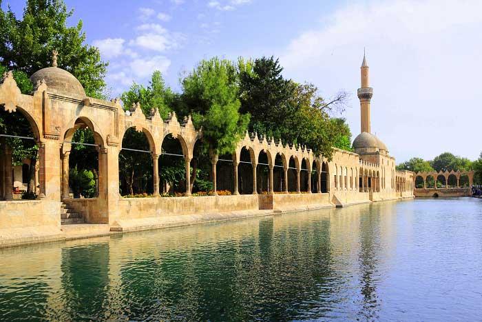  Kasım Ara Tatil Özel Uçaklı Butik Gap Turu Diyarbakır Mardin Urfa  Gaziantep (2 Gece Konaklamalı)