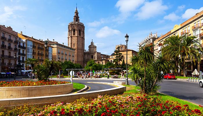 Görkemli İspanya ve Endülüs Turu Thy ile 7 Gece 8 Gün İlkbahar Dönemi SVQ-SVQ ATS001