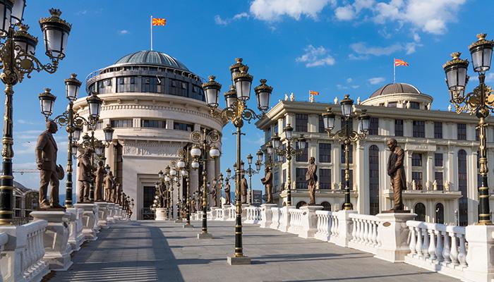 Kosovalı Büyük Balkanlar Turu AJet ile Extra Turlar ve Akşam Yemekleri Dahil TZL-TZL