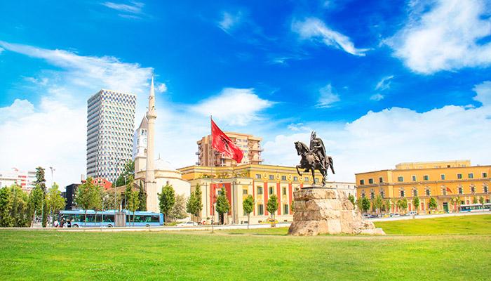 Kosovalı Büyük Balkanlar Turu AJet ile Extra Turlar ve Akşam Yemekleri Dahil TIA-PRN