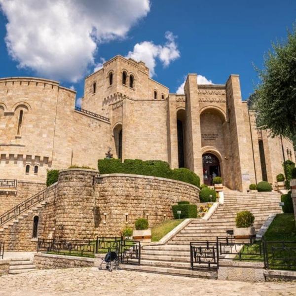 MAVİ – YEŞİL ARNAVUTLUK SAHİLLERİ