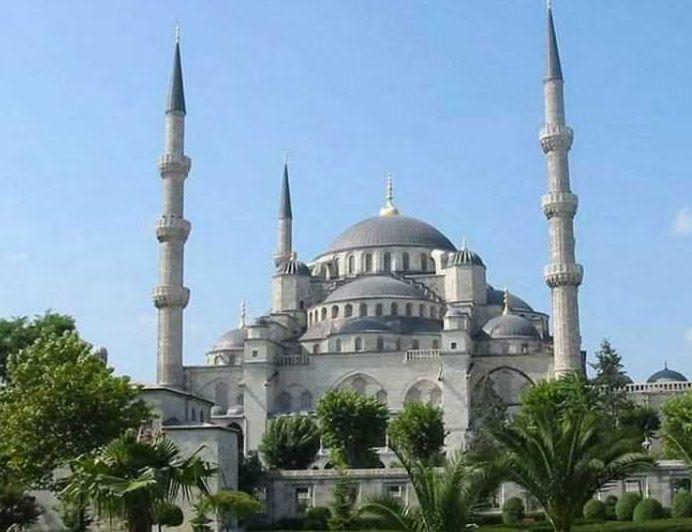 Maneviyat ve İhtişam Arasında: Osmanlı’nın Kalbine Yolculuk ve Boğazda İftar