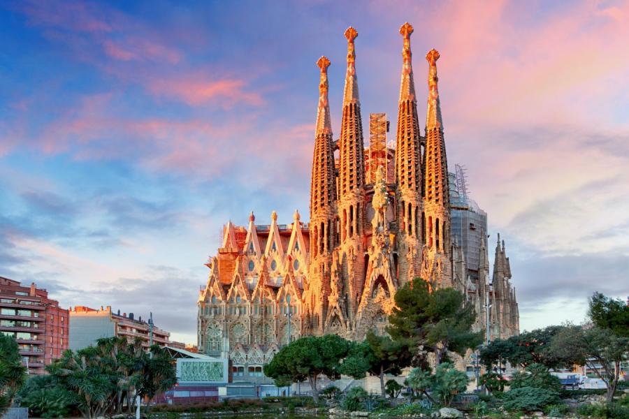 Gaudi’den Dali’ye Barselona Turu