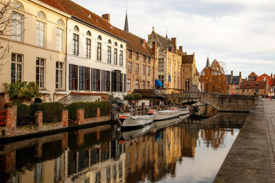 Yılbaşı Grand Paris & Disneyland & Brüksel ve Amsterdam Turu