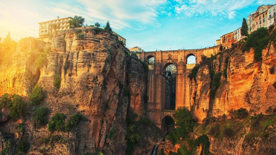 Türk Hava Yolları ile Grand İspanya ve Endülüs Turu (BCN-MAD)