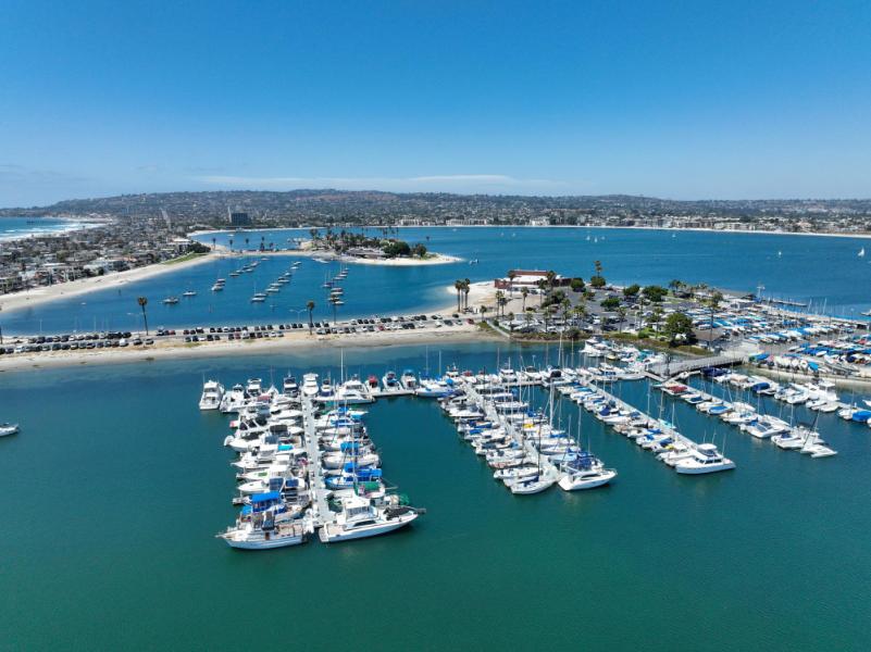 Akdeniz Triosu Turu (BCN-BGY)