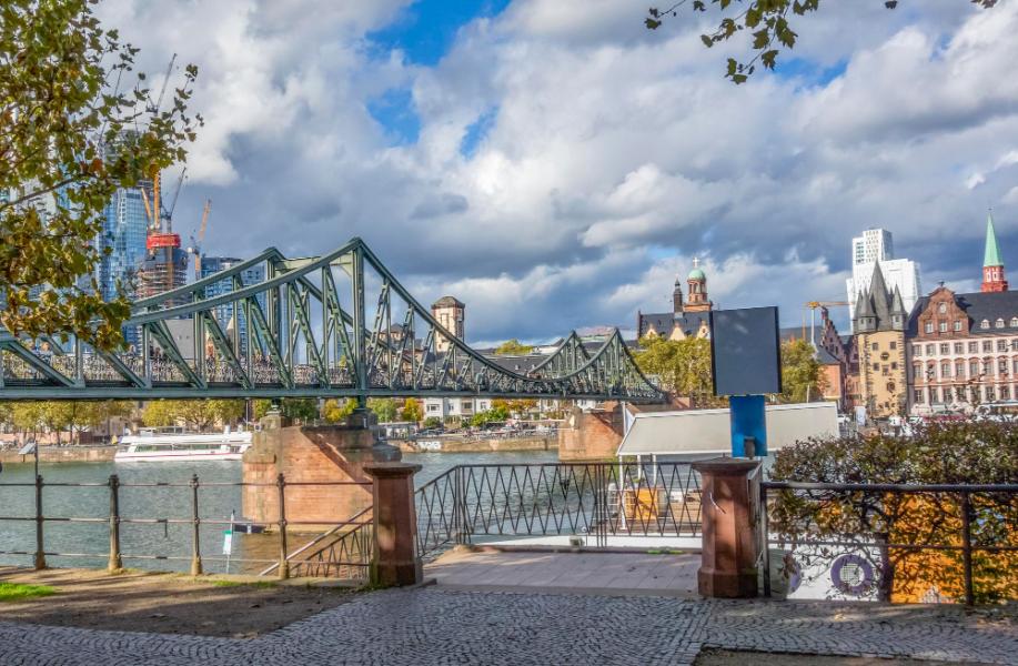 Türk Hava Yolları ile Almanya - Fransa - İsviçre Turu (ZRH STR) Ramazan Bayramı