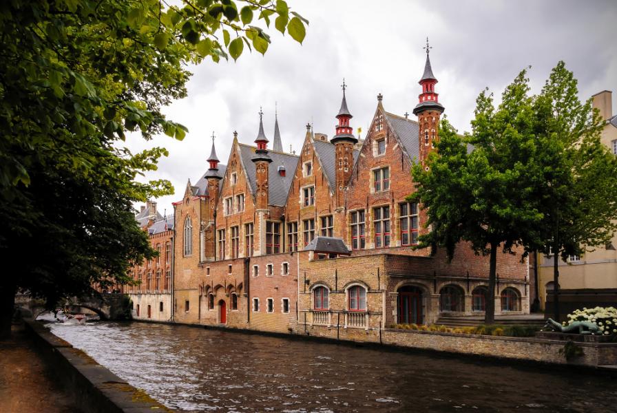 Ankara Hareketli Grand Benelüks & Paris & Alsace ve Disneyland Turu 