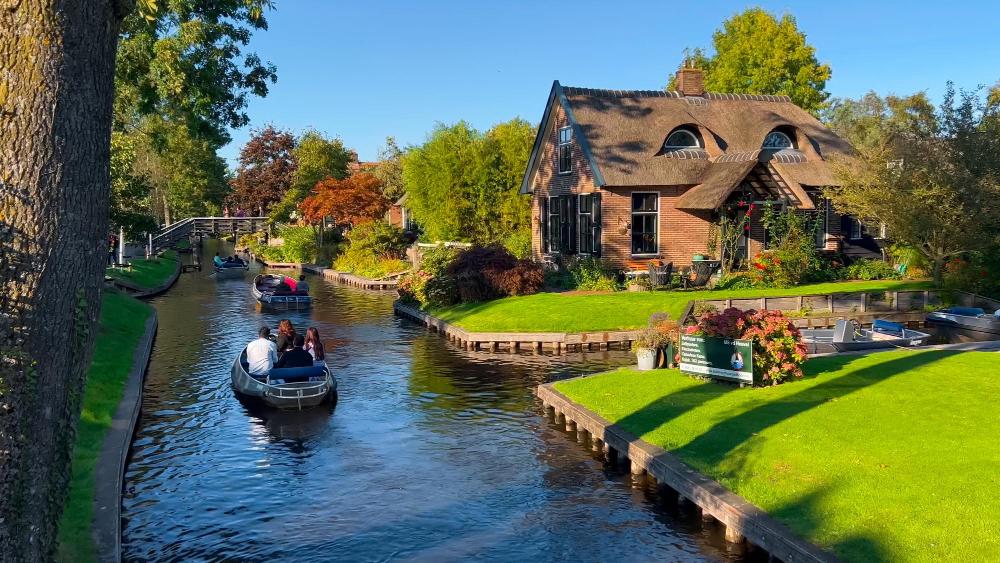 İzmir Çıkışlı Görkemli Dörtlü: Benelüks – Fransa – Almanya – İsviçre Turu