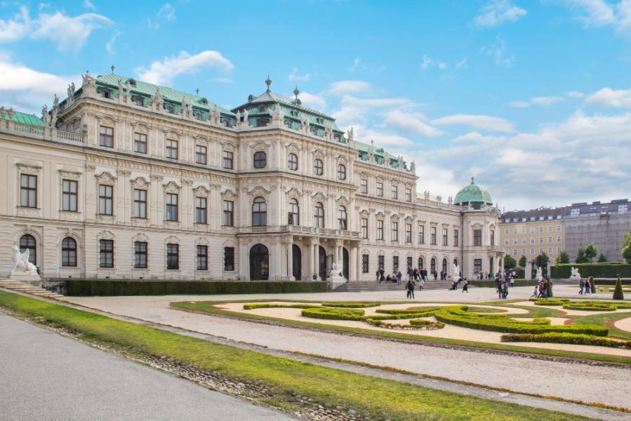 Pegasus Hava Yolları ile Budapeşte - Viyana - Prag Turu 