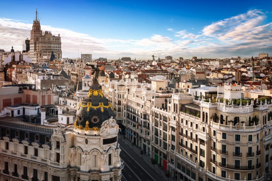 Büyük İspanya Turu Yaz Dönemi (BCN-SVQ)