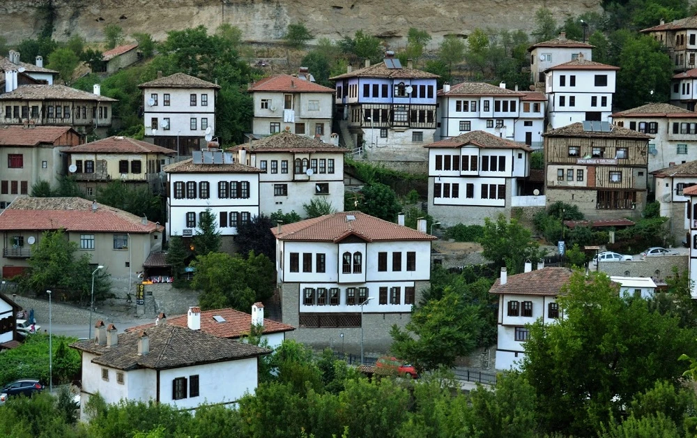 Güzelcehisar Lav Sütunları, Amasra, Safranbolu ve Zonguldak Turu