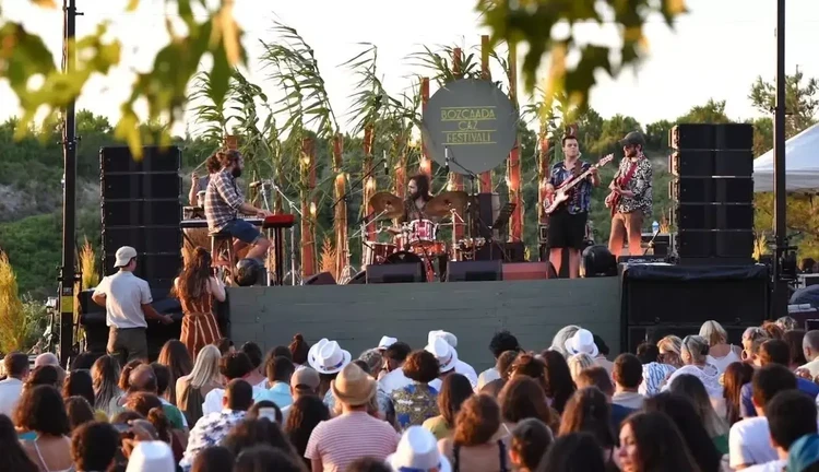 Bozcaada Bağbozumu Festivali – Assos – Adatepe