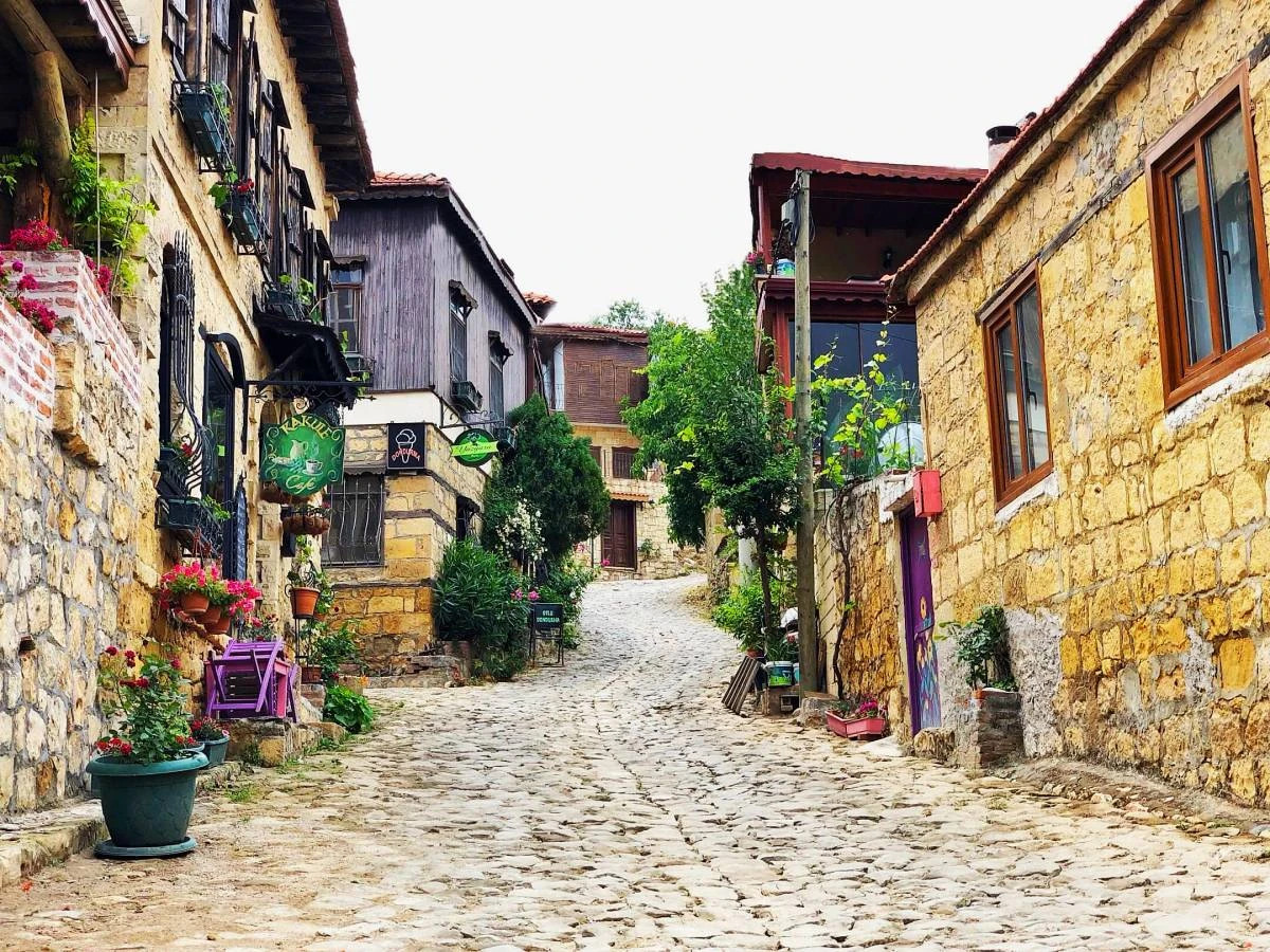 Çanakkale’nin Tarihle Yaşayan Köyleri & Kazdağları Turu