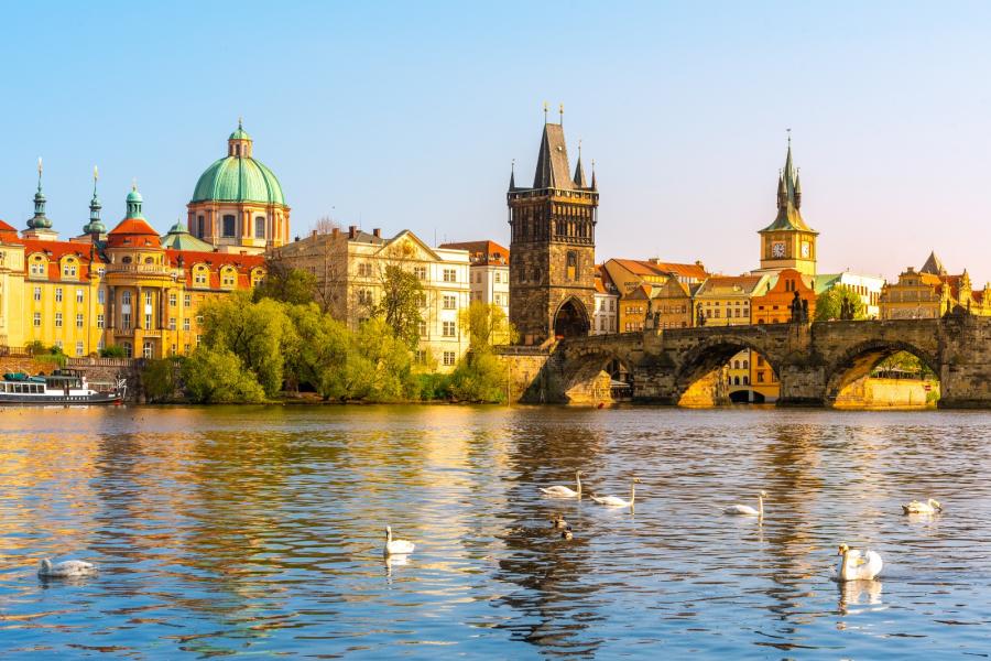 ORTA AVRUPA RÜYASI Tarihi ,Doğayı Bir Arada Keşfedin. BUDAPESTE (3) ,PRAG (2)EGER- VIYANA (1),SALZBURG(I),DRESTEN  24-31 	10. 2025 PEGASUS AIR İLE