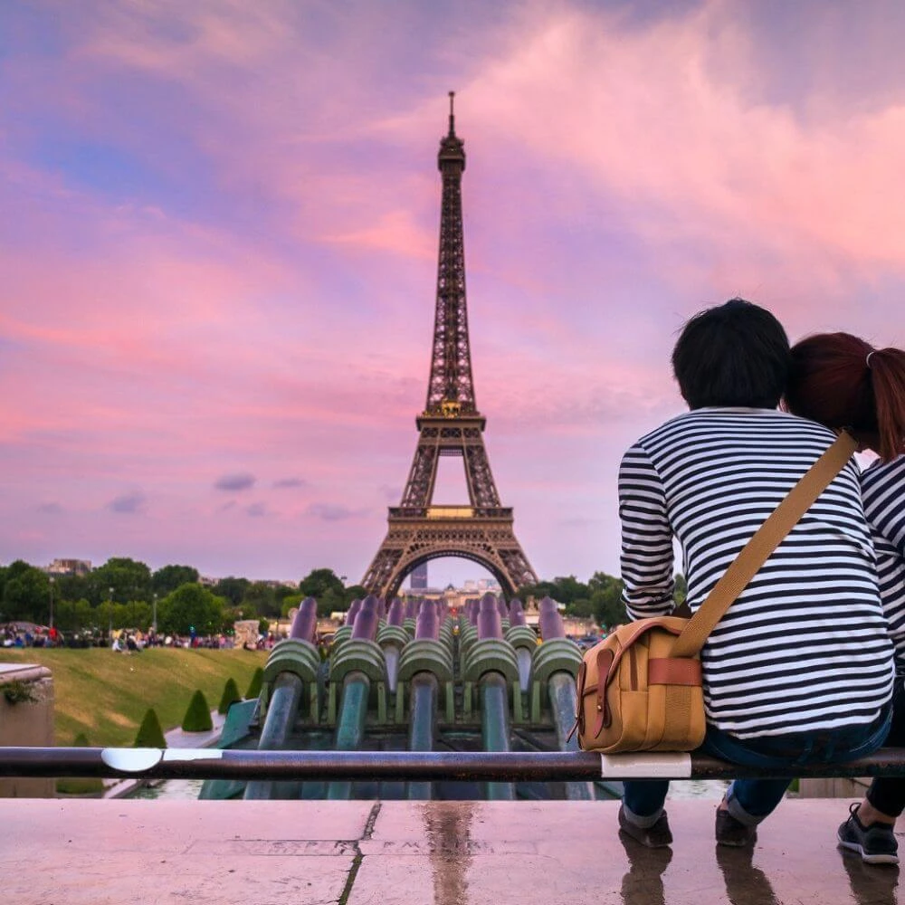 Paris & Disneyland Turu THY Disneyland Konaklaması ve Park Girişi Dahil Sömestre Özel 2027