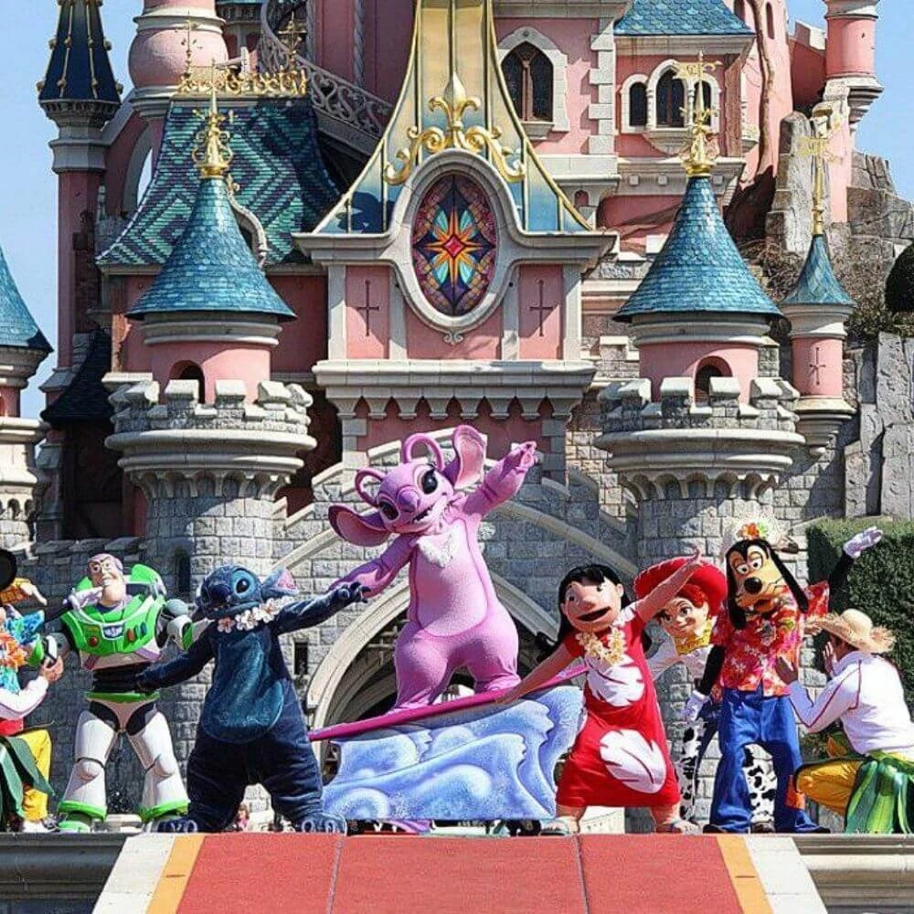 Paris & Disneyland Turu THY Disneyland Konaklaması ve Park Girişi Dahil Sömestre Özel 2027