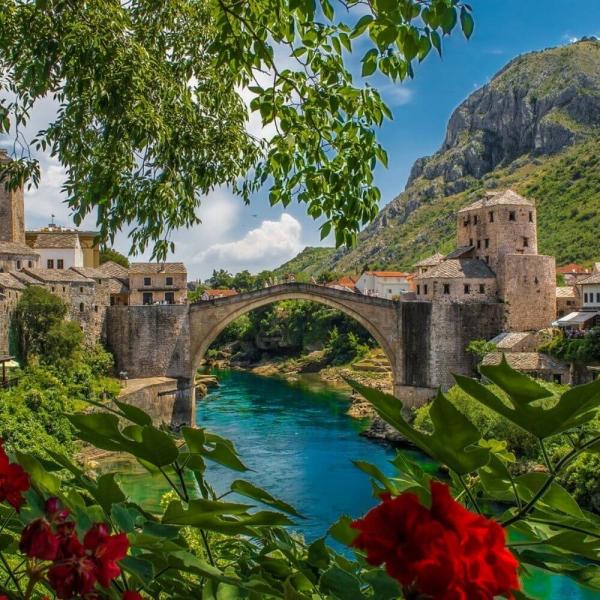Adana Çıkışlı Kosovalı Büyük Balkanlar Turu AJet ile Extra Turlar ve Akşam Yemekleri Dahil SKP-BEG