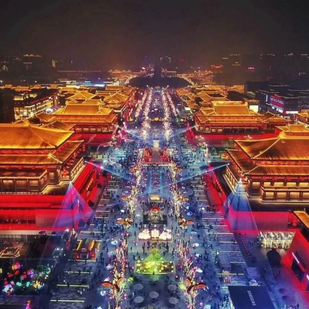 ELEGANT EFSANEVİ ÇİN İMPARATORLUĞU Emirates Hava Yolları ile 7 Gece 9 Gün